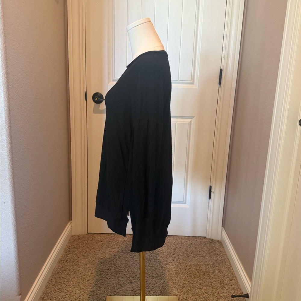 Gibson Black Long Sleeve Women's Lightweight Sweater - Picture 2 of 4